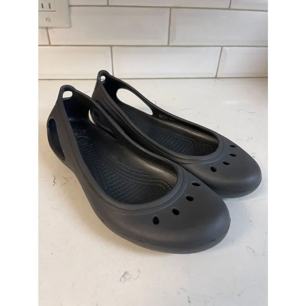 Crocs WOMEN'S KADEE WORK FLAT Style # 200941 Black Size 8 Worn 2-3 Times